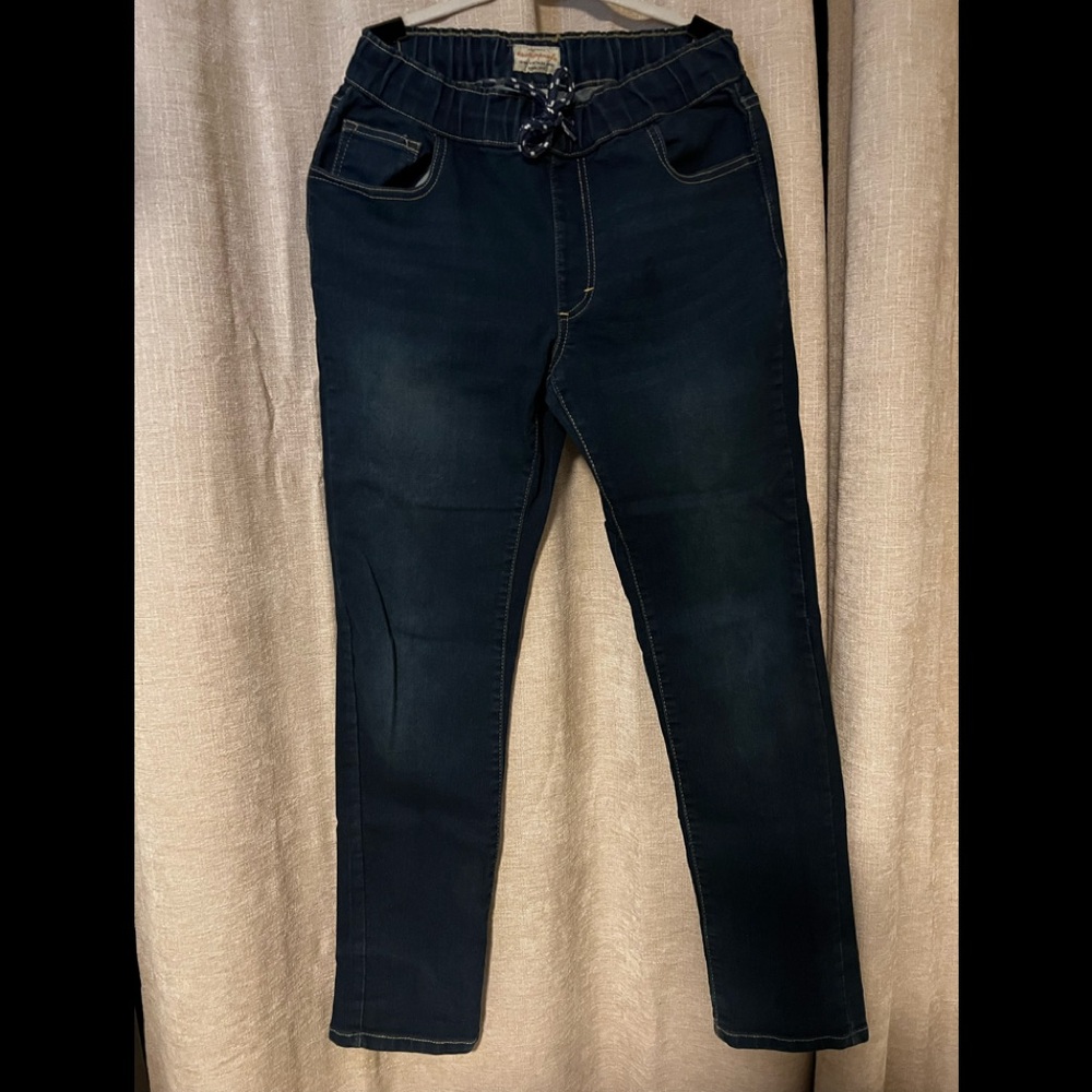 Dark blue demin jeans